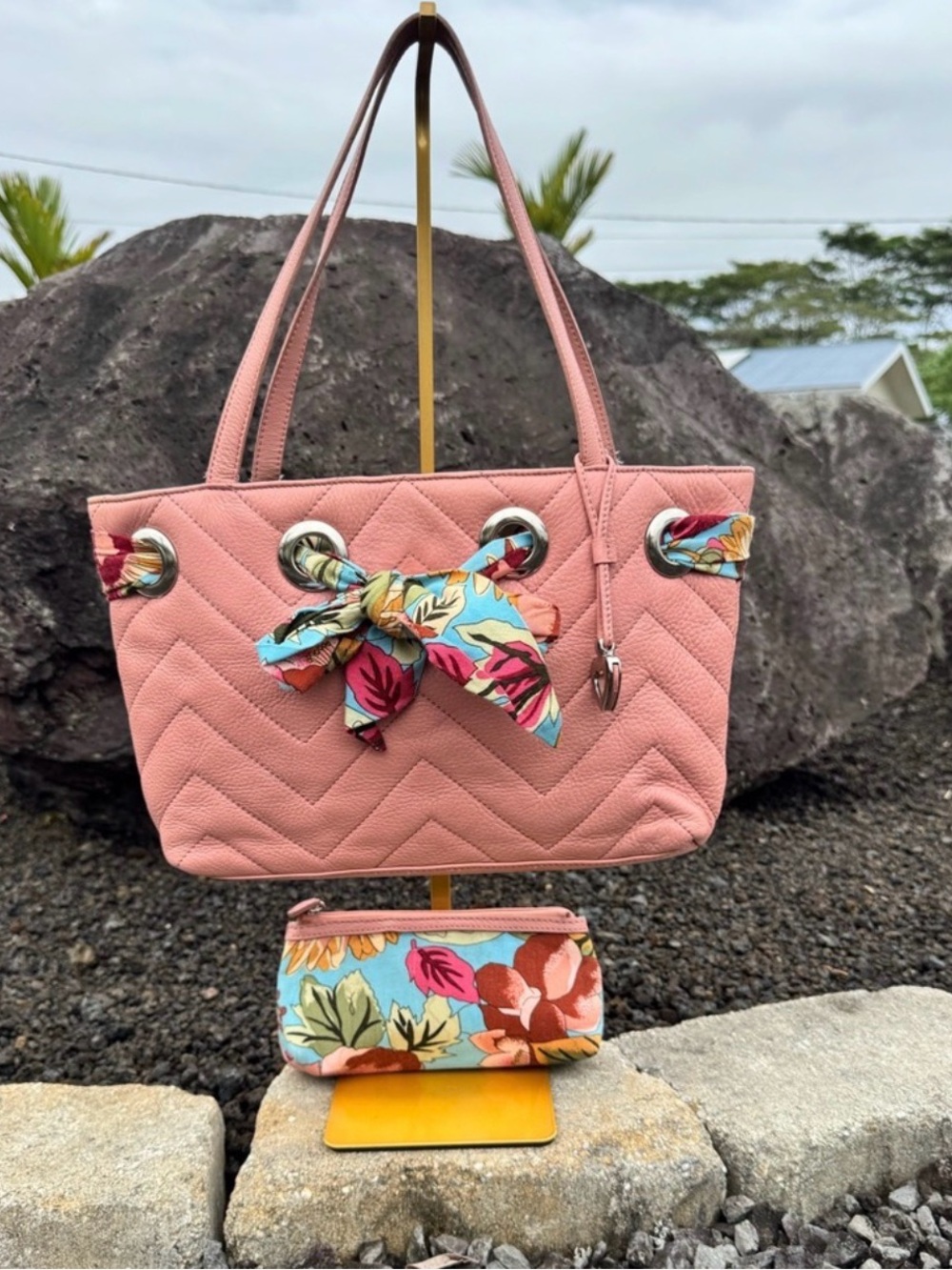 Bundle 🚨 Sharif Pink Quilted Shoulder Bag with Floral Scarf & Matching Pouch Set